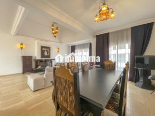 Très bel appartement en location à Ain Diab. Surface de 260 m². Bien meublé - Appartement à louer - Casablanca