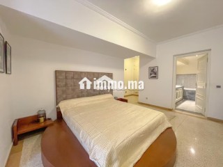 Très bel appartement en location à Ain Diab. Surface de 260 m². Bien meublé - Appartement à louer - Casablanca