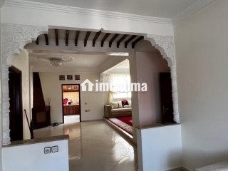 Appartement en location à Béni Mellal. Surface de 70 m². Avec garage et ascenseur - Appartement à louer - Beni Mellal