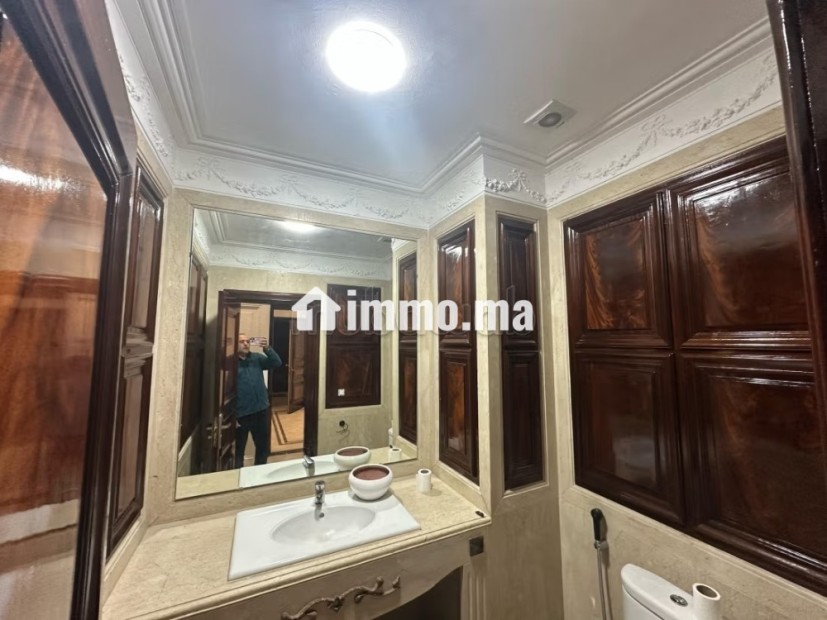 Bel Appartement à vendre derrière clinique Maghreb - Vente Immobilier - Casablanca - photo 4