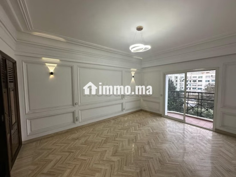 Bel Appartement à vendre derrière clinique Maghreb - Vente Immobilier - Casablanca - photo 6