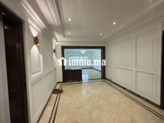 Bel Appartement à vendre derrière clinique Maghreb - Appartement à vendre - Casablanca