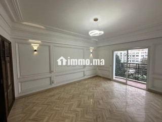 Bel Appartement à vendre derrière clinique Maghreb - Appartement à vendre - Casablanca