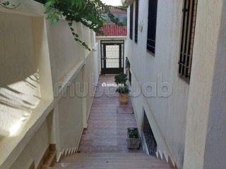 Bel appartement à vendre à Bel Air Val fleuri. 1 Pièce. Bien meublé - Appartement à vendre - Tanger