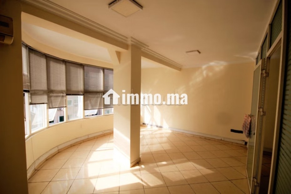 Casabelvedere prox tgv loue bureau 130 m² bon prix - Location Immobilier - Casablanca - photo 2