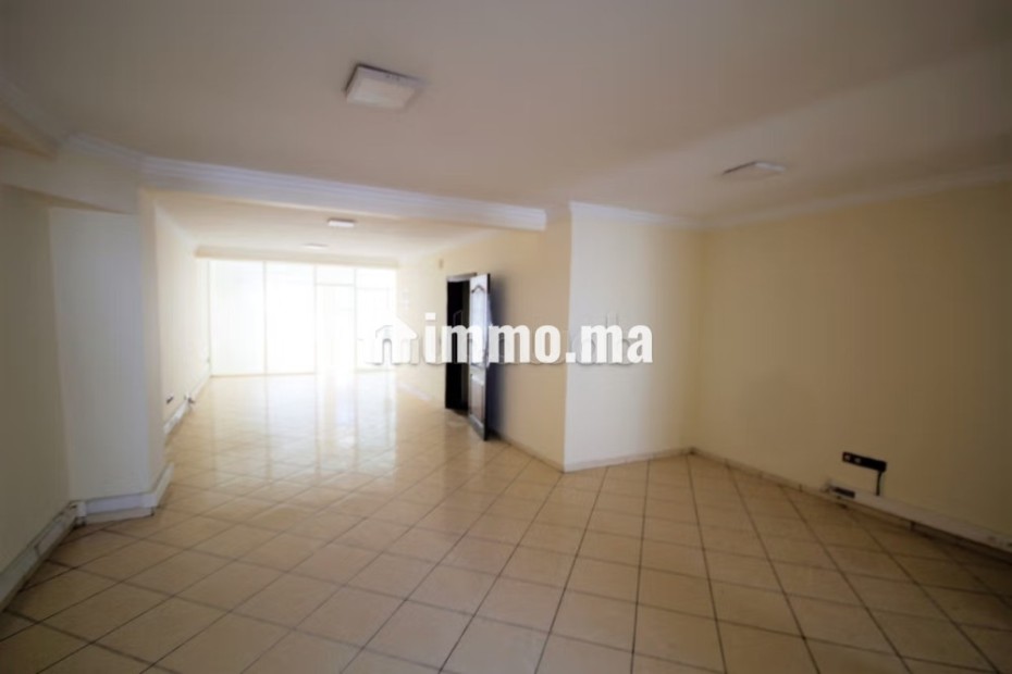 Casabelvedere prox tgv loue bureau 130 m² bon prix - Location Immobilier - Casablanca - photo 3