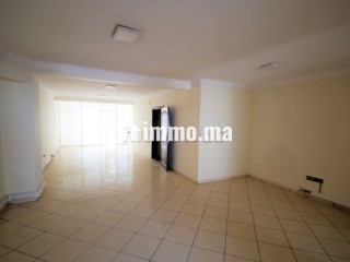 Casabelvedere prox tgv loue bureau 130 m² bon prix - Bureau à louer - Casablanca