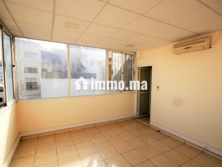 Casabelvedere prox tgv loue bureau 130 m² bon prix - Bureau à louer - Casablanca