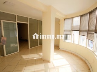 Casabelvedere prox tgv loue bureau 130 m² bon prix - Bureau à louer - Casablanca
