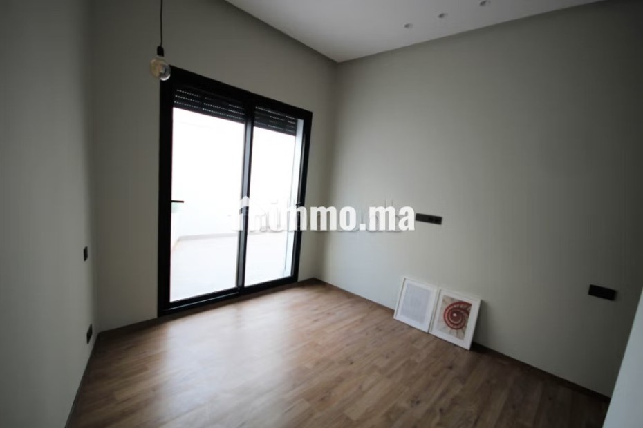 Loue palmier superbe meuble neuf 2 ch terrasse - Location Immobilier - Casablanca - photo 4