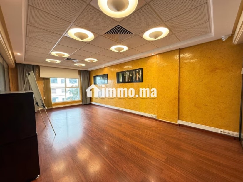 Bureau semi équipé 131 m² à louer - Location Immobilier - Casablanca - photo 4