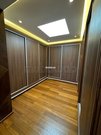 magnifique-villa-a-vendre-a-quartier-el-menzah-5-belles-chambres-climatisation-et-piscine-big-11