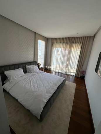 magnifique-villa-a-vendre-a-quartier-el-menzah-5-belles-chambres-climatisation-et-piscine-big-15
