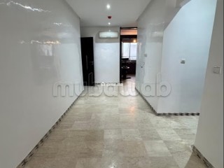 Appartement en vente à Bourgogne Ouest. Surface totale 80 m². Ascenseur et garage - Appartement à vendre - Casablanca