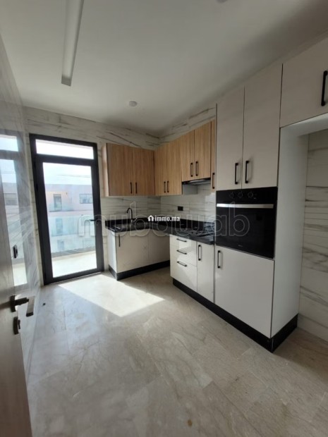 Bel Appartement Vide en location longue duree - Location Immobilier - Agadir - photo 3