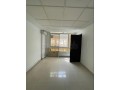 Bureaux à louer à Bourgogne Ouest.
Superficie 73 m².
Porte blindée et résidence sécurisée - miniature 6