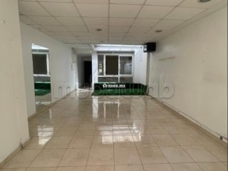 Bureaux à louer à Bourgogne Ouest.
Superficie 73 m².
Porte blindée et résidence sécurisée - Bureau à louer - Casablanca