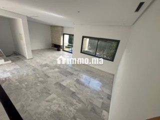 A Darbouaaza A Villa À Louer Vide avec piscine, 4 Chambres dans une résidence - Villa à louer - Dar Bouazza
