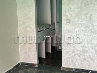 Bel appartement à vendre à Anza.
Superficie 120 m².
Terrasse - Appartement à vendre - Agadir