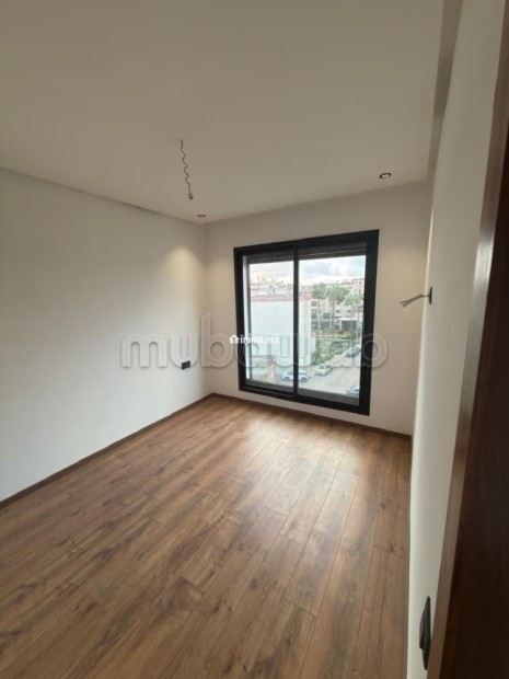 Studio neuf avec balcon, quartier Riviera - Location Immobilier - Casablanca - photo 5