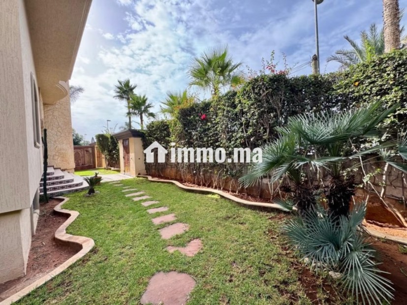 Villa de luxe à louer avec piscine - Location Immobilier - Casablanca - photo 4