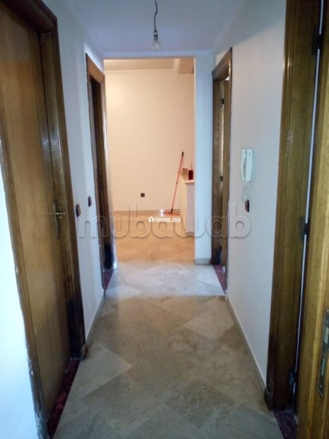 Très bel appartement en location à Agdal. 3 pièces confortables. Ascenseur et places de parking - Location Immobilier - Rabat - photo 5