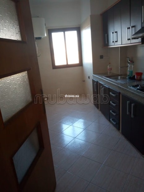 Très bel appartement en location à Agdal. 3 pièces confortables. Ascenseur et places de parking - Location Immobilier - Rabat - photo 6