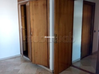 Très bel appartement en location à Agdal. 3 pièces confortables. Ascenseur et places de parking - Appartement à louer - Rabat