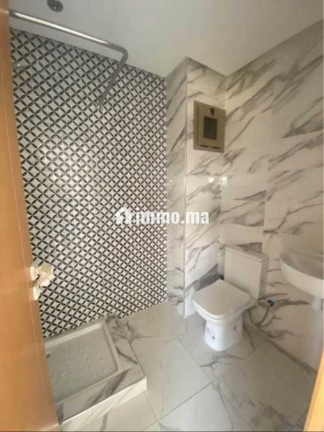 À LOUER – Studio 40 m² au centre-ville de Témara ( - Location Immobilier - Temara - photo 3