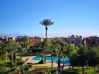 Dans très belle résidence, appartement meublé, 2 ch, terrasse et rooftop, vue Atlas - Appartement à vendre - Marrakech