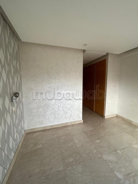 Superbe appartement à louer à oasis 3 chambres. Terrasse et ascenseur - Location Immobilier - Casablanca - photo 3