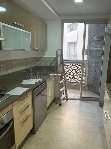Superbe appartement à louer à oasis 3 chambres. Terrasse et ascenseur - Location Immobilier - Casablanca - photo 5