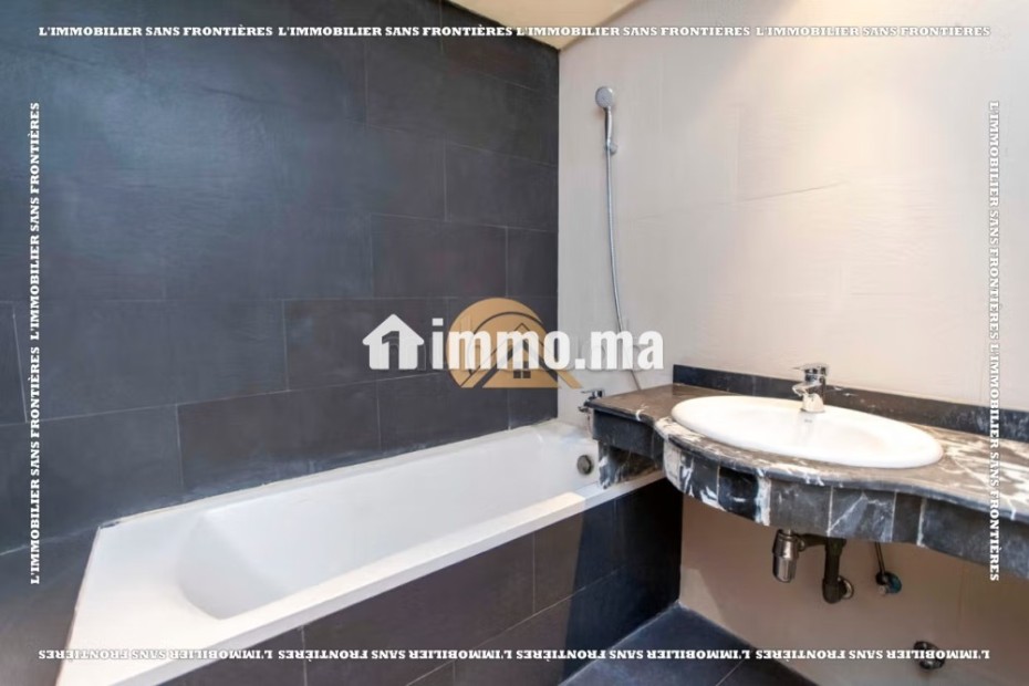 Superbe Appartement Vide à Vendre – 92 m², Victor Hugo - Vente Immobilier - Marrakech - photo 8