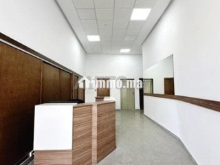 Étage professionnel de 741 m² à louer à Rabat - Bureau à louer - Rabat