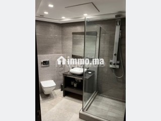 Location d'un appartement à Racine. Superficie 65 m². Meublé - Appartement à louer - Casablanca