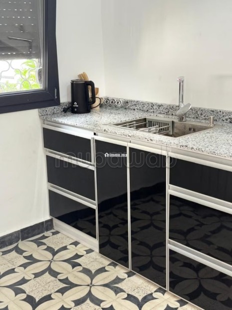 Location d'un appartement à Azrou. 2 grandes pièces. Places de stationnement et jardin - Vente Immobilier - Azrou - photo 4