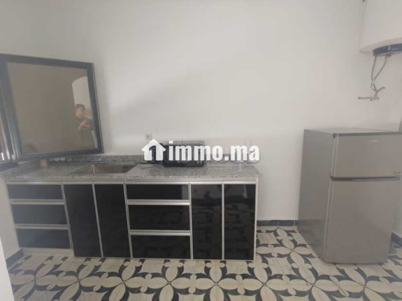 Location d'un appartement à Azrou. 2 grandes pièces. Places de stationnement et jardin - Vente Immobilier - Azrou - photo 6