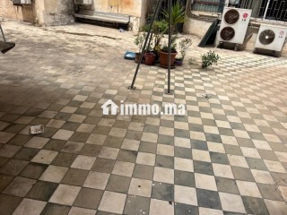 Bel appartement à vendre à Gauthier.
Surface de 240 m².
Concierge et climatisation - Appartement à vendre - Casablanca