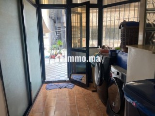 Bel appartement à vendre à Gauthier.
Surface de 240 m².
Concierge et climatisation - Appartement à vendre - Casablanca