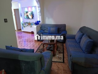 Superbe appartement à louer à Essania.
Surface totale 60 m².
Machine à laver - Appartement à louer - Tetouan