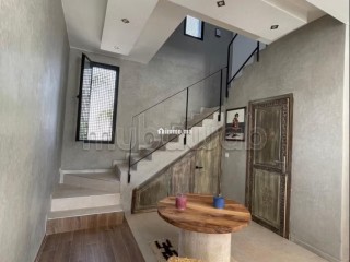 À Saisir: 2 Villas Modernes sur 1700 m² – Piscine, Hammam, Roof Top - Villa à vendre - Marrakech