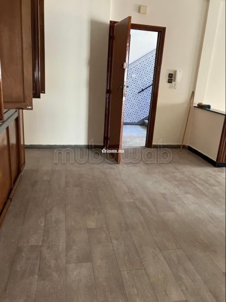 Apparemment à vendre - Vente Immobilier - Sale - photo 2
