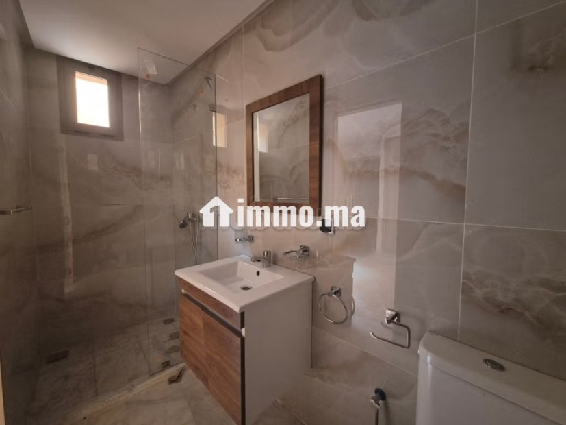 Appartement à vendre à Guéliz. Surface totale 106 m². Ascenseur et terrasse - Vente Immobilier - Marrakech - photo 1