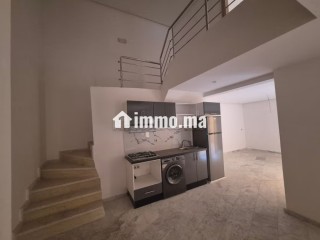 Appartement à vendre à Guéliz. Surface totale 106 m². Ascenseur et terrasse - Appartement à vendre - Marrakech