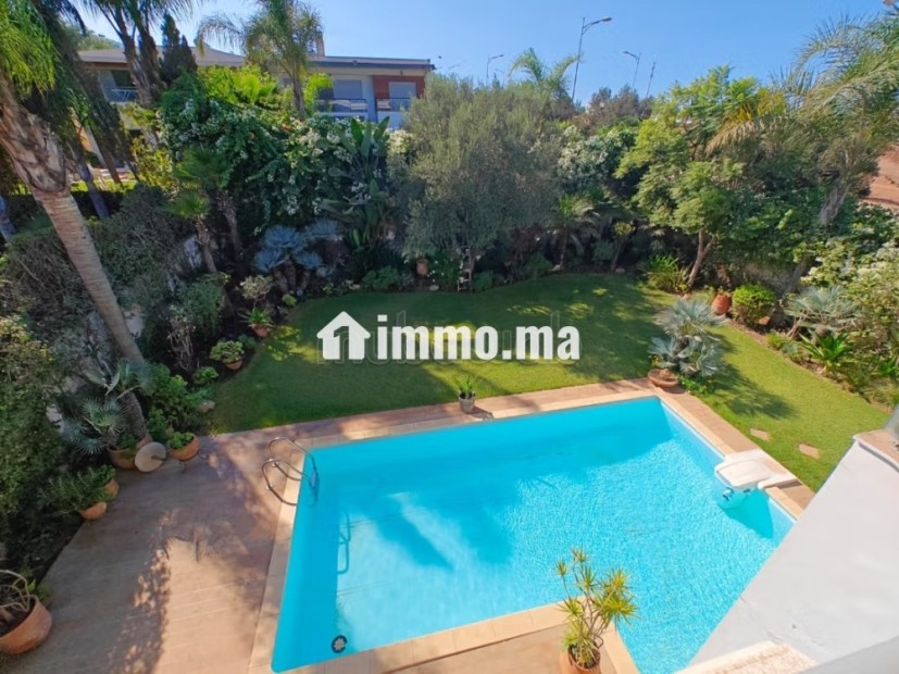 Maison de luxe à vendre à Ville Verte. 7 pièces. Belle terrasse et jardin - Vente Immobilier - Bouskoura - photo 1