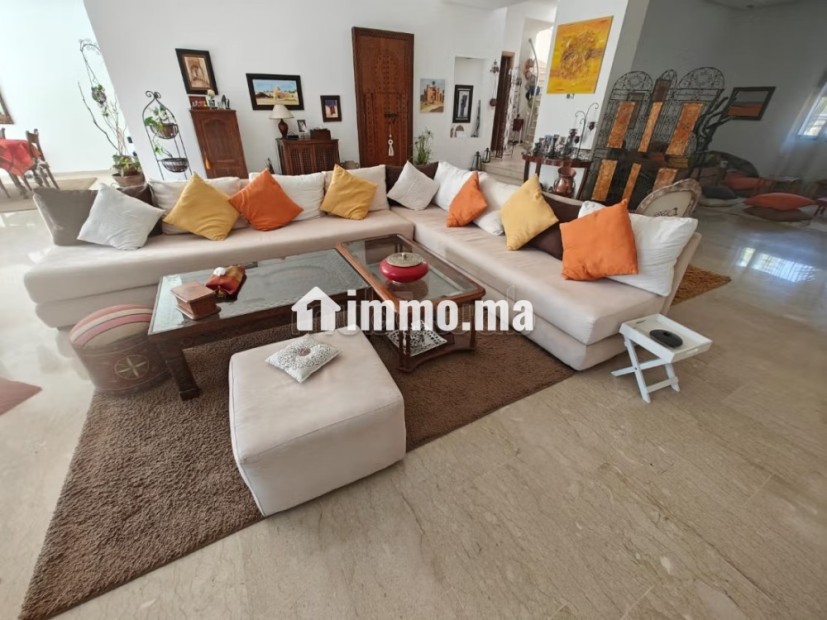 Maison de luxe à vendre à Ville Verte. 7 pièces. Belle terrasse et jardin - Vente Immobilier - Bouskoura - photo 6