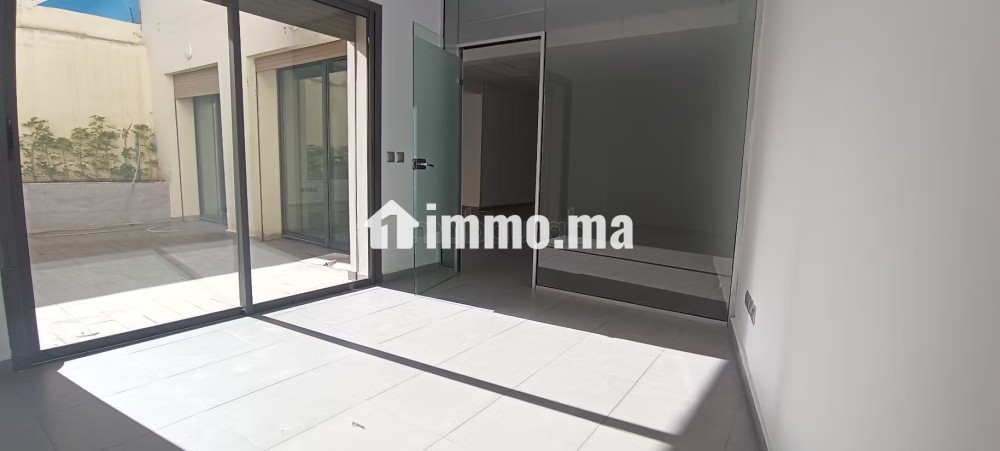 Bureau d'exception avec terrasse – Emplacement premium à Val Fleury - Location Immobilier - Casablanca - photo 5