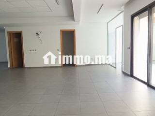 Bureau d'exception avec terrasse – Emplacement premium à Val Fleury - Bureau à louer - Casablanca