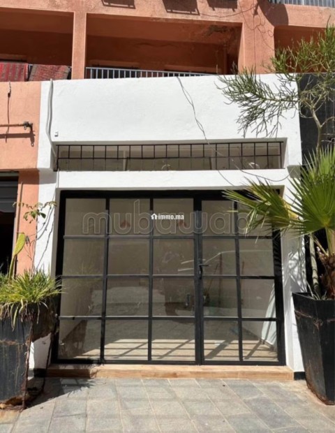 Beau local à vendre pas de porte à Guéliz. Face Carre Eden Superficie 16 m² - Vente Immobilier - Marrakech - photo 2