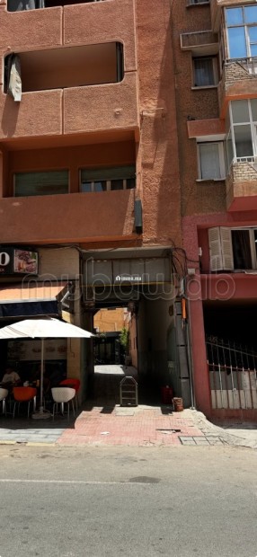 Beau local à vendre pas de porte à Guéliz. Face Carre Eden Superficie 16 m² - Vente Immobilier - Marrakech - photo 3
